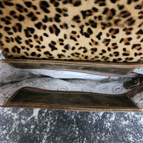 Myra Bag Crossbody Women's Purse Swish Leather and Hairon Bag Cheetah Print - Picture 9 of 12